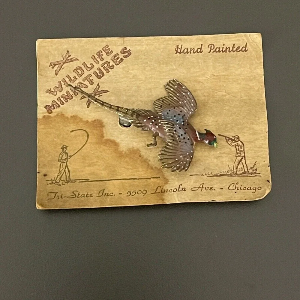 Vintage‎ Wildlife Minatures Handpainted Bird Pheasant Celluloid Brooch NWOT